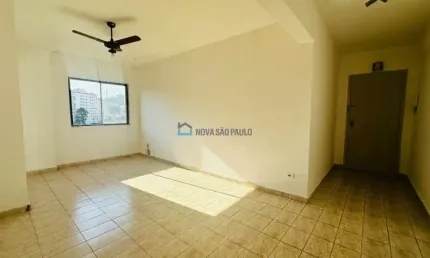Apartamento com 72m², com 1 vaga de garagem  - Aclimação - Metrô Vergueiro.