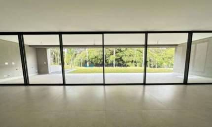 Casa de Alto Padrão - 4 Suítes 6 Vagas - 839m² - Próximo Hipica Santo Amaro
