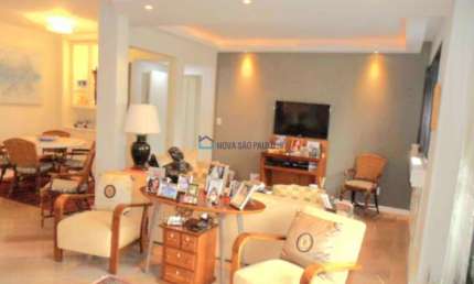 Apartamento  02 dormitórios 01 suíte  02 vagas  + depósito - Vila Olímpia