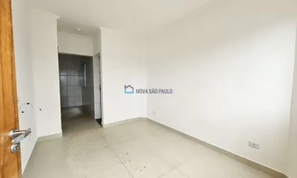 Casa recém construída em condomínio com 2 suítes no Ipiranga/Sacomã