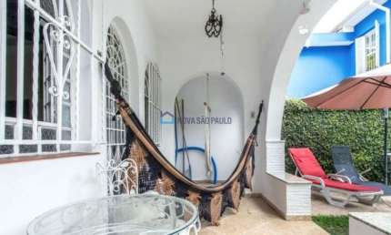 Venda. Casa em Vila com 218M². Cambuci. 4 quartos. Vagas de garagem