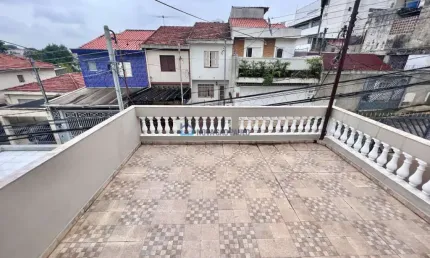 Sobrado à venda, com 2 dormitórios, 1 suíte, 2 vagas, próximo ao metrô Saúde