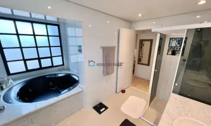 Apartamento à venda, com 4 Suítes, 4 vagas, 312 m², no Jardim da Saúde