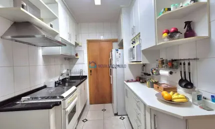 Apartamento, próximo ao metrô Praça da Árvore com 2 vagas livres e depósito privativo!