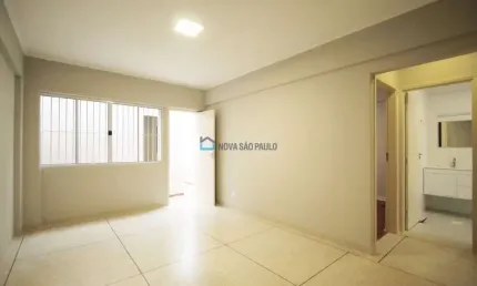 Apartamento 2 dormitórios próximo à Av Higienópolis Mackenzie e Santa Casa.