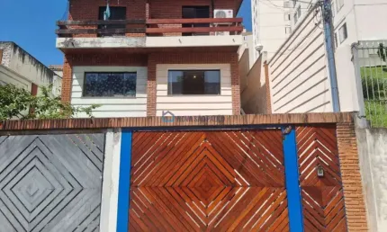 Sobrado Impecável, 3 suítes, reformado, 3 Ar Condicionados, 2 vagas! 5 min (480 m) a pé Metrô Klabin