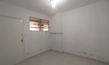 Apartamento à vanda na Vila Clementino com 2 quartos e 1 vaga de garagem.