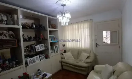 Sobrado com 2 dormitórios 2 banheiros ao lado do metrô Praça da Árvore
