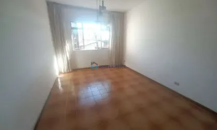 Sobrado à venda Vila Santa Catarina, 3 quartos - suíte - 2 vagas