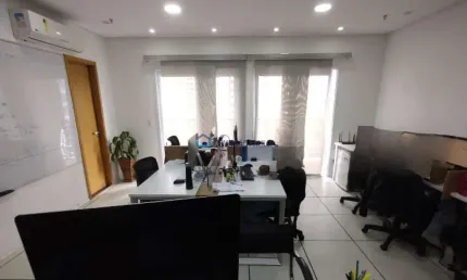 Conjunto comercial - 39m² próximo ao metrô saúde - 1 vaga
