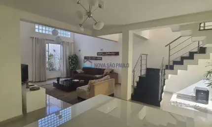 Sobrado Jardim da Saúde com 4 dormitórios, 2 suítes e 5 vagas