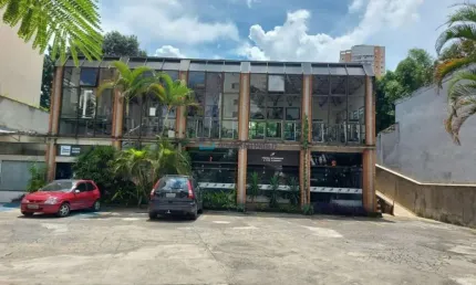 Oportunidade para Constutoras, Terreno com 909 M² .