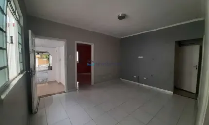 Casa térrea/ planalto paulista/ 2 dormitórios / 2 vagas
