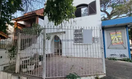 Sobrado para reforma geral, cômodos grandes,4 dts,2 salas, edícula, 2vagas ! vai a pé metrô ana rosa