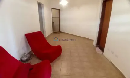 Casa Térrea 3 Dormitórios e 2 Vagas à Venda  - Vila Gumercindo