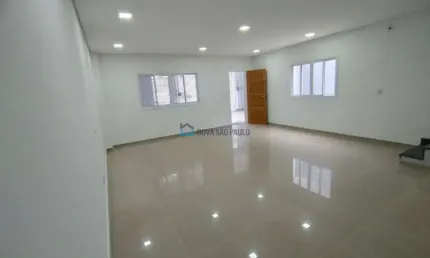 Sobrado 250m² - 4 Dormitórios 2 Suítes - 6 Vagas - Vila Marte
