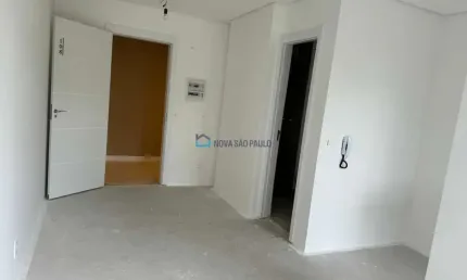 Studio pronto à venda no Ipiranga 24m² com 1 quarto a 400m do Metrô Alto do Ipiranga.