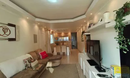 Casa com 3 quartos à venda na Rua Quatro de Agosto, --, Mirandópolis, São Paulo