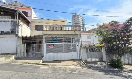 Casa com 3 dormitorios, 2 vagas próximo a avenida cupece