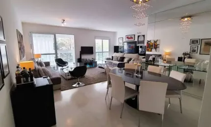 Apartamento 3 dormitórios, suíte e 3 vagas metrô saúde