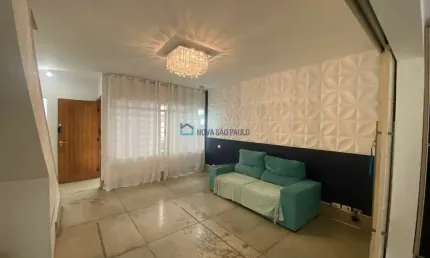 Casa assobradada a venda no campo belo, com 150m² bem distribuidos.