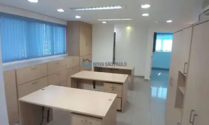 SALAS COMERCIAIS A VENDA - à 20 metros - Metrô São Judas - 4 unidades interligadas.