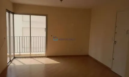 Mirandópolis, andar alto, vago, sacada, próximo ao metrô, bancos, escolas, supermercados.  ,