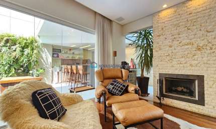 Casa em condomínio a venda|Moema - Ibirapuera|3 Quartos - Suítes|4 vagas|Piscina