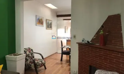 Casa no planalto paulista | 4 quartos | 2 suítes | 2 vagas