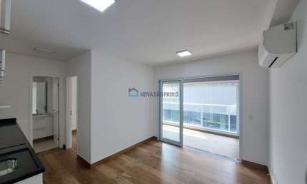 Moema - 1 quarto com 41 m² e1 vaga.  Próximo Metrô Eucaliptos!