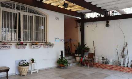 Casa com 4 quartos à venda na Rua Artur Thiré, --, Saúde, São Paulo