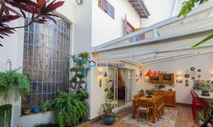 Casa à venda  no Jardim da Saúde com 4 quartos e 4 Vagas de Garagem !