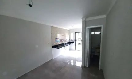 Venda. Cupecê. Casa com 82M², Terreno 110M². 3 quartos, 2 vagas