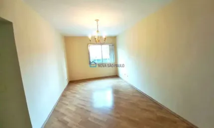 Apartamento à venda 100m. do metrô saúde, 2 quartos - 1 vaga coberta.