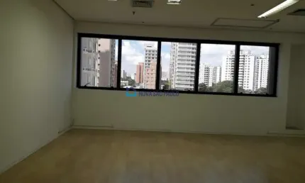 Sala comercial com 1 sala à venda na Avenida Vereador José Diniz, --, Campo Belo, São Paulo