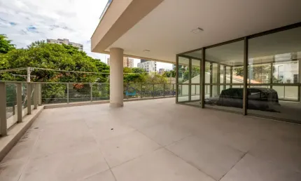 Apartamento tipo garden, um por andar, com 520m², 03 suites e 05 vagas
