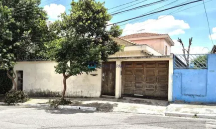 Casa com 420mt² de terreno a venda no Jardim Oriental