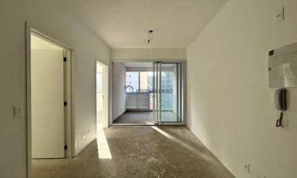 Apartamento à Venda na Vila Madalena, com 2 suítes e 1 vaga de garagem