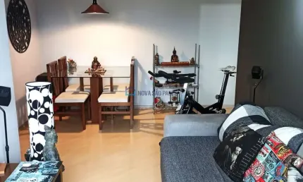 Apartamento à venda na Vila Gumercindo com 3 quartos e 1 vaga de garagem.