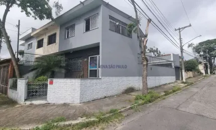 Sobrado cômodos grandes,4dts, suíte, 4wc,terraço enorme, 3 vagas ! bosque da saúde!