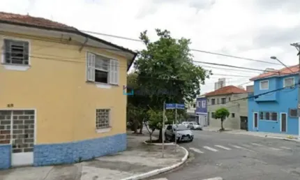 Casa à Venda no Ipiranga - 3 Dormitórios, Reformada e Próxima ao Terminal Sacomã