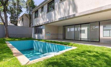 Vende Casa com 4 Dormitórios em Condomínio Fechado - Jardim Cordeiro