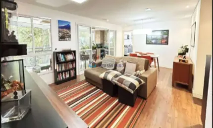 Apartamento à Venda no Bosque da Saúde com 3 Quartos