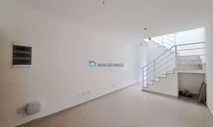 Sobrado à venda no Jardim Prudência com 3 dormitórios