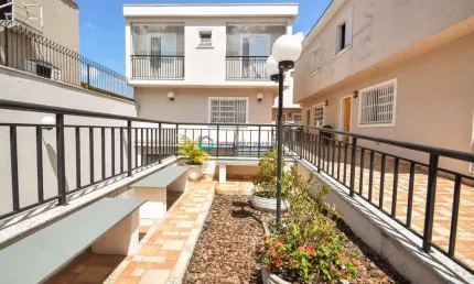 Sobrado 127m² em condomínio fechado, seminovo, 3dts, suite,3wc, 2 vagas +dep! prox. metrô sacomã