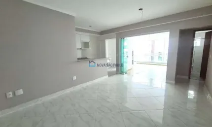 Amplo apartamento a venda com 75 metros no Bosque da Saúde