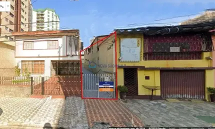 Terreno FUNDOS 65m² na Rua ITAPIRU prox. Chagas Santos
