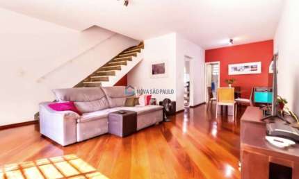 Sobrado 150m² 03 dormitórios 01 suíte 03 vagas - Planalto Paulista