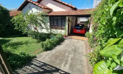 Casa Térrea ,quintal e 5 vagas ! 5 min (400m) a pé Metrô Jabaquara