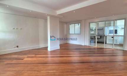 Casa no Planalto Paulista condomínio fechado 4 suítes, 4 vagas e Lazer. Estuda permuta Parcial